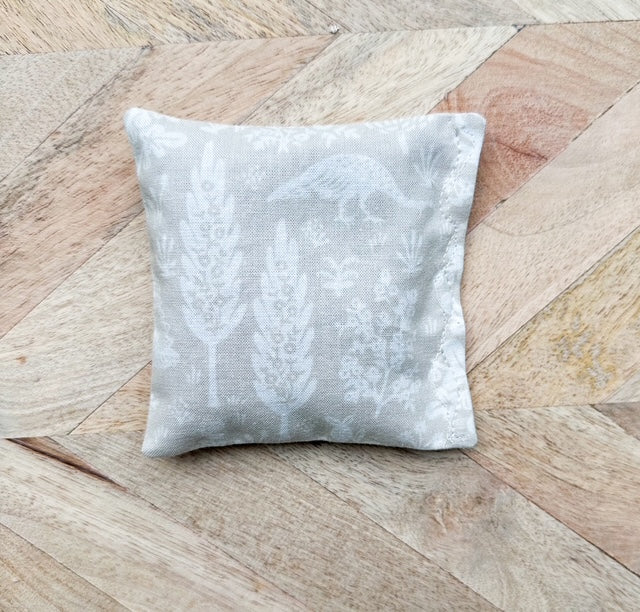 Lavender Sachet Set of 4 - Natural and Cream Neutrals