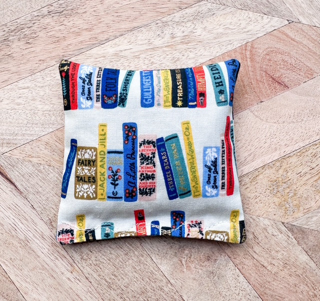 Lavender Sachets - Four-Piece Collection in Book Club